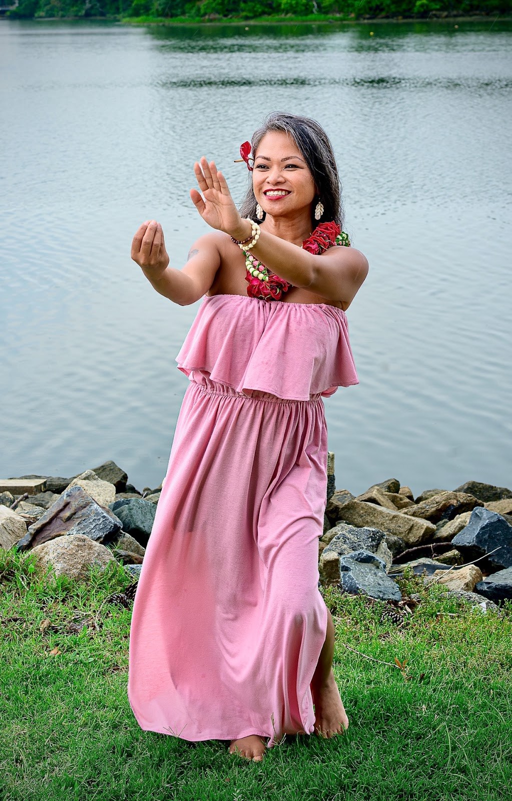 Hula with Puʻuloa Hawaiian Band